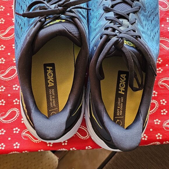 Hoka Clifton 8 size 14D - Picture 4 of 8